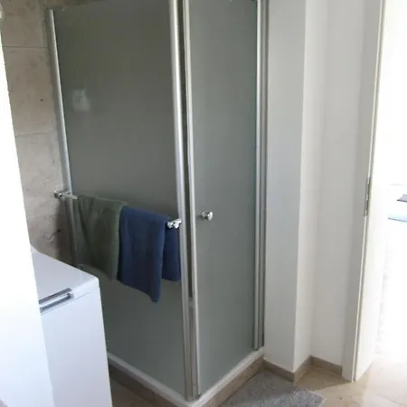 Διαμέρισμα Ferienwohnung Um's Eck